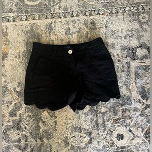 Size 4 crown and ivy shorts, red and black